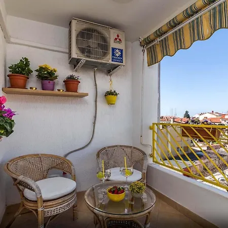 Apartment Many