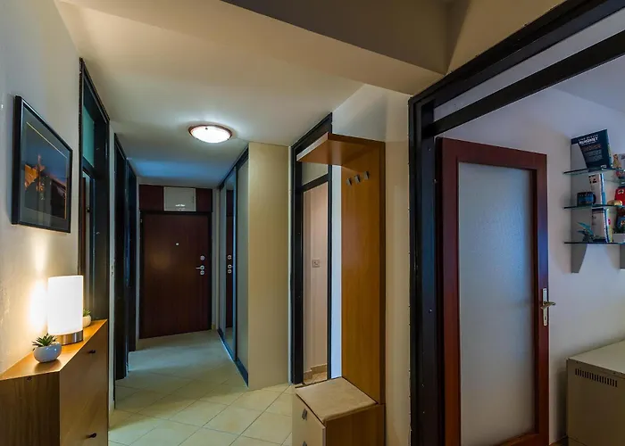 Many Διαμέρισμα Πούλα