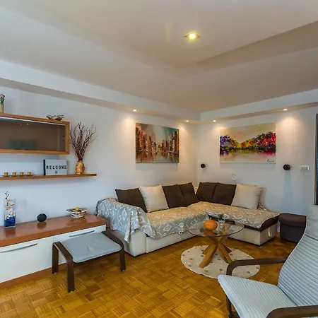 Apartment Many Pula
