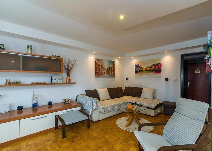 아파트 Many 풀라